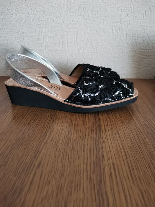 Испанские босоножки 24.5см