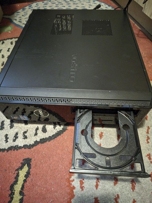 Komputer dell i3-2100 4 gb ram stan idealny + monitor + kable