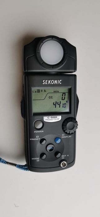 Miernik koloru Sekonic C-500 PRODIGI

Czteroczujnikowy miernik koloru