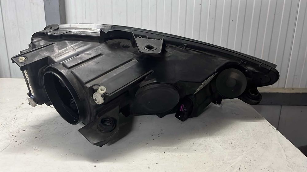 Farol Esquerdo AUDI A3 (8V1) CRK