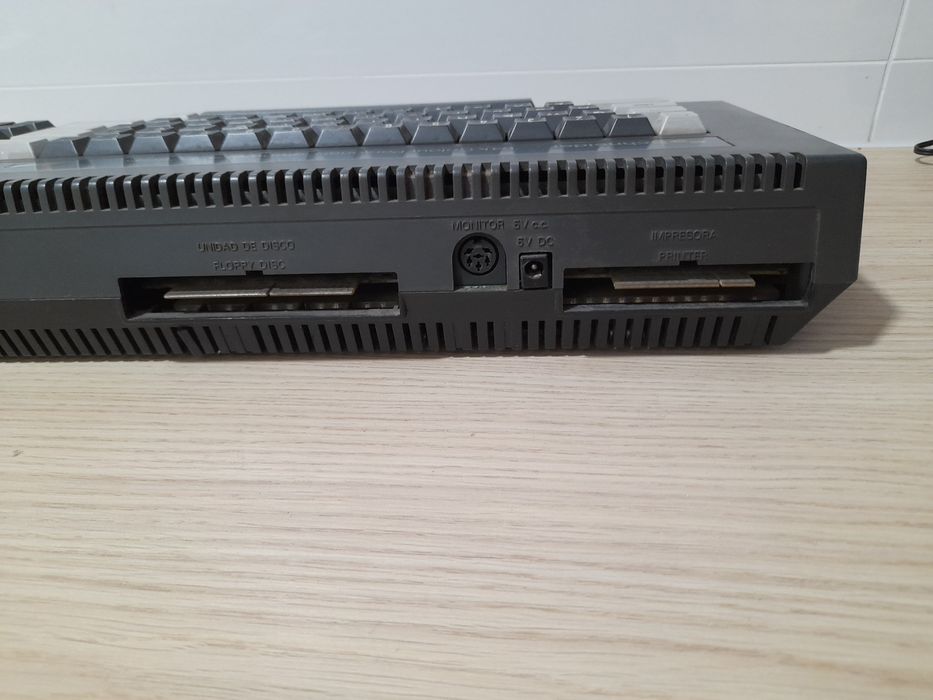 Komputer Amstrad Schneider CPC 464