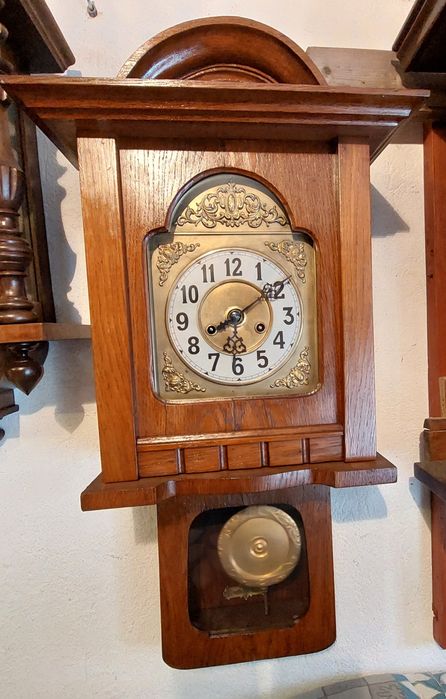 Stary zegar wiszący