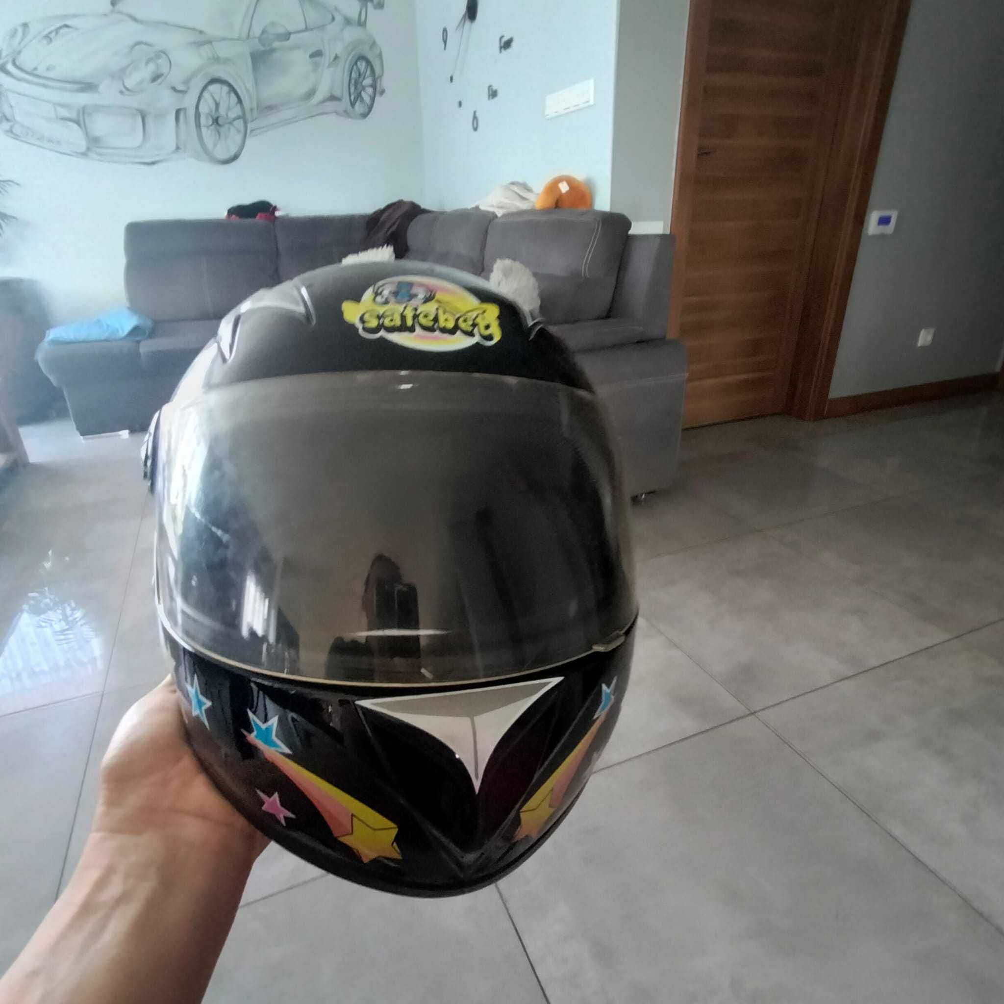 Kask dziecięcy na motocykl