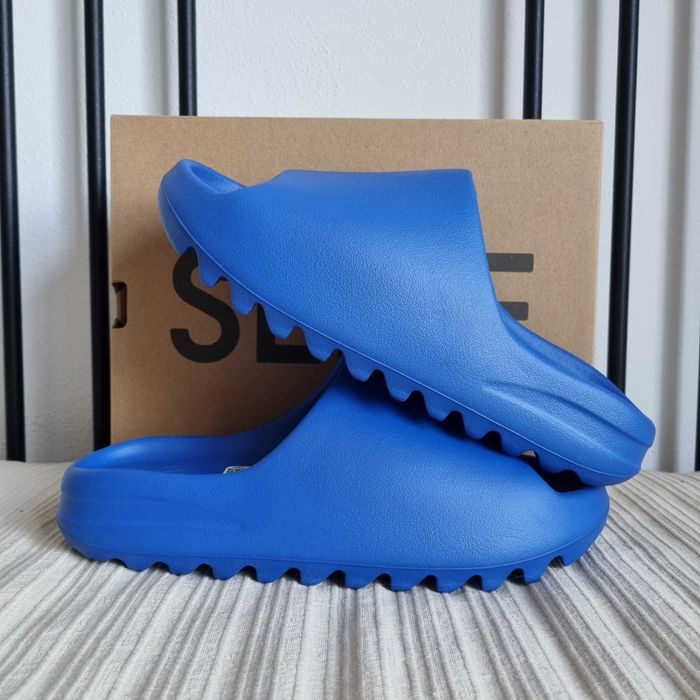Yeezy Slide "Azure" - Tamanho 43