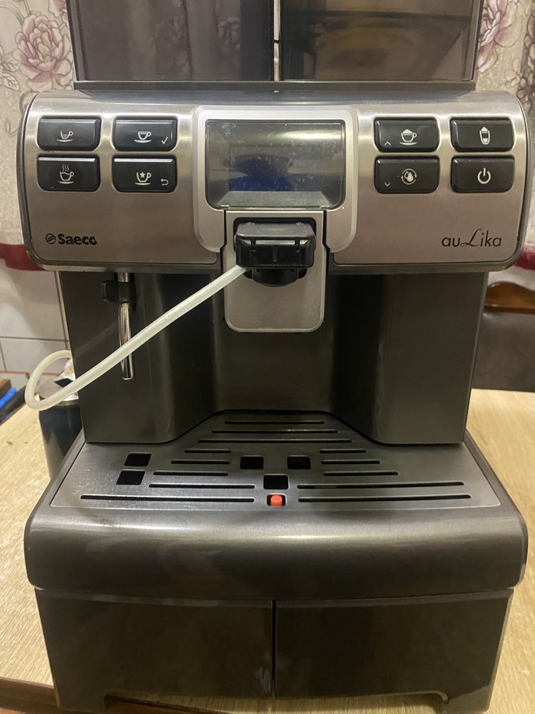 Кофемашина автоматическая Saeco Aulika Top High Speed Cappuccino