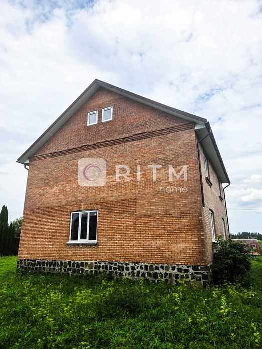 Продаж 2-х поверхового будинку у Вишкові