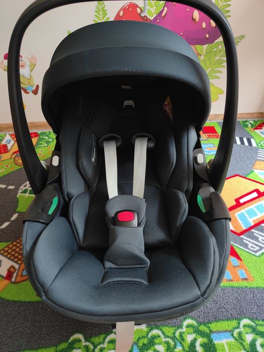 Fotelik Maxi Cosi Peble 360° z bazą ISOFIX