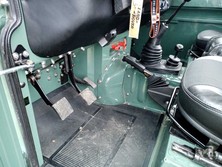 Land Rover Defender 90