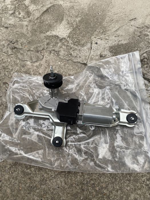 Моторчик заднего дворника для Lexus RX300,350,400h