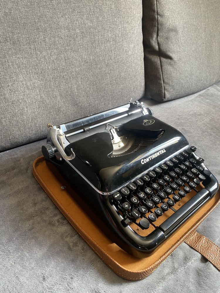 Друкарська машинка continental model 10
