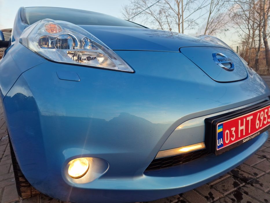 Nissan Leaf 2012рік 112т.км Батарея 10/12
