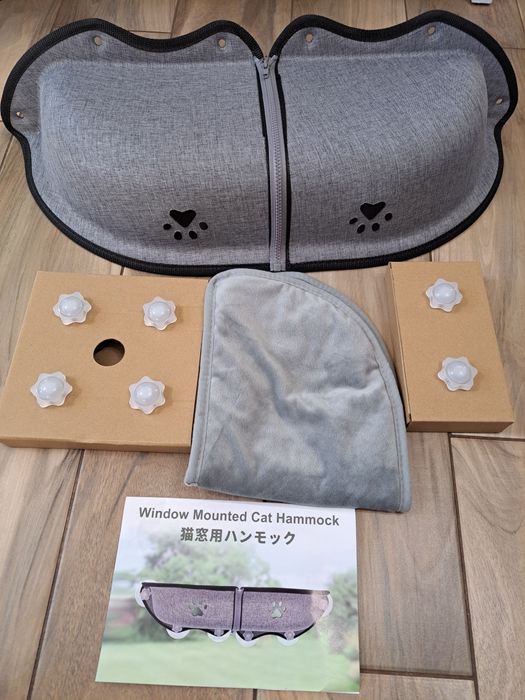 Legowisko dla kota na okno z 6 przyssawkami 782