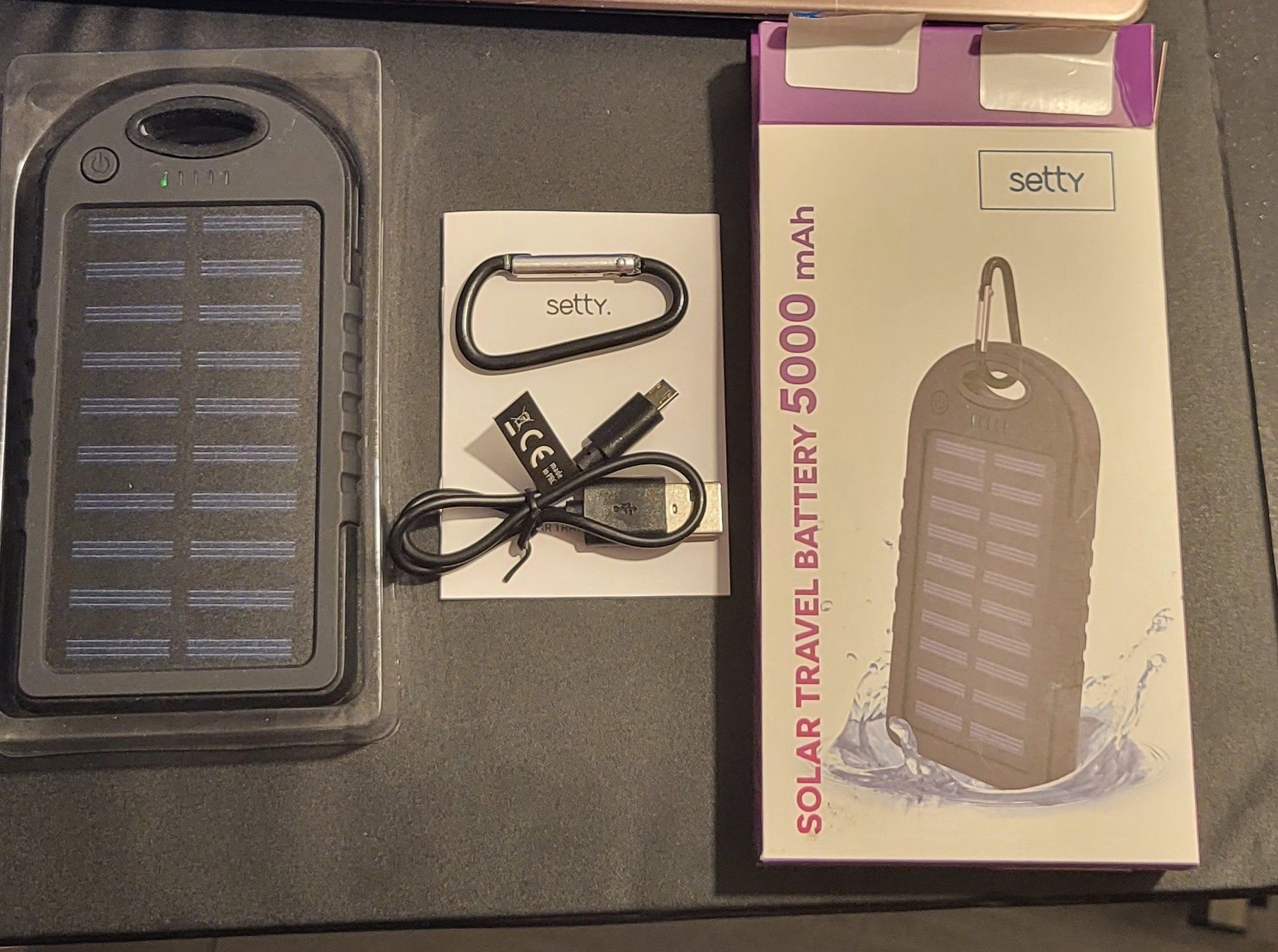 Setty Powerbank z panelem solarnym czarny