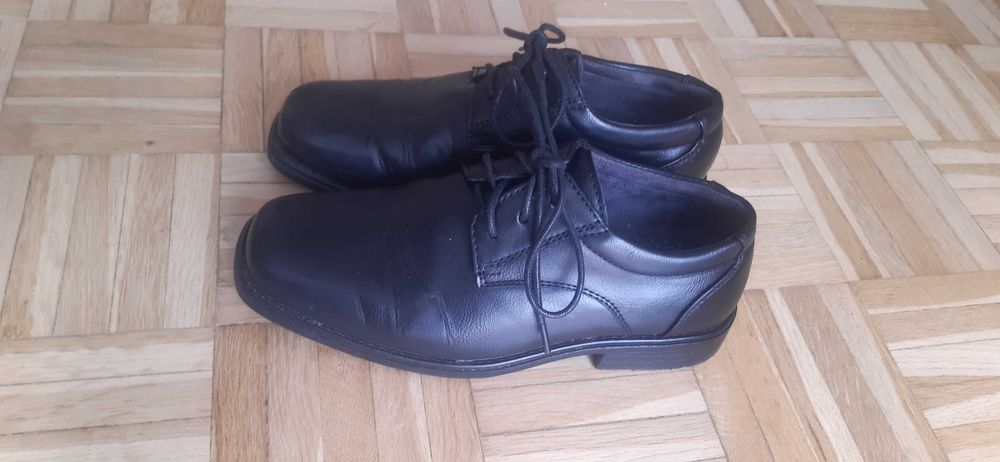 Buty na komunię dla chłopca rozm. 33