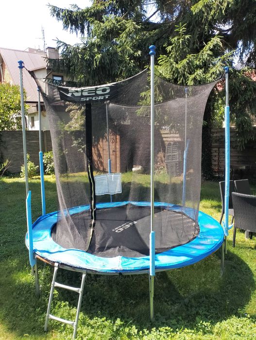 Trampolina ogrodowa 240cm z siatką zabezpieczającą