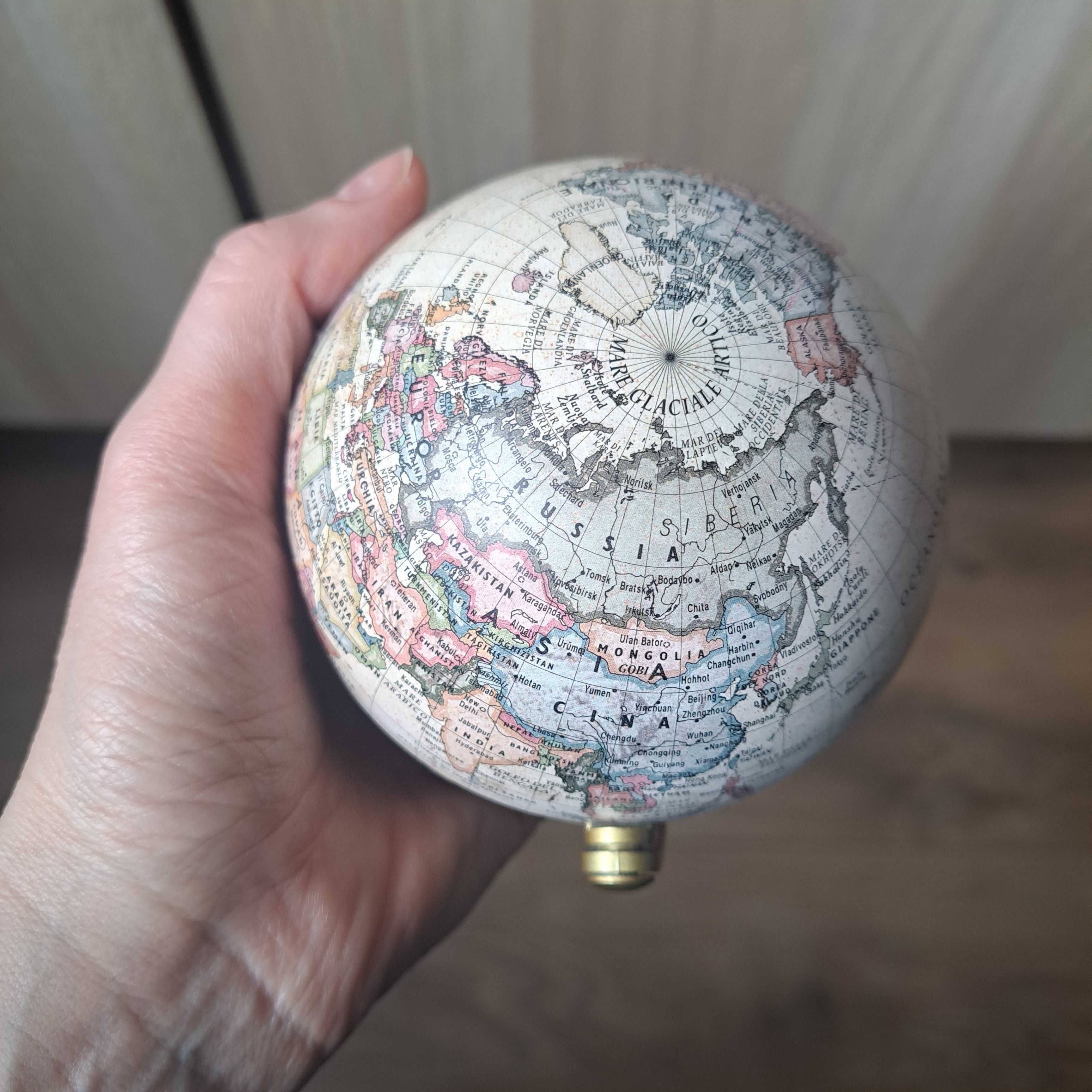 Globus mapa swiata