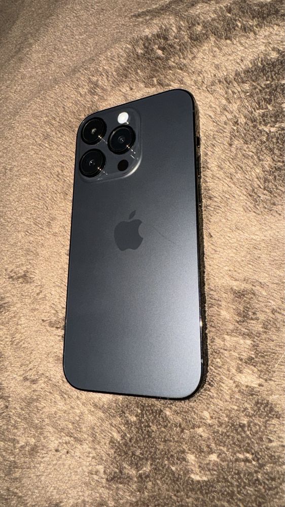 Продам iPhone 14 pro