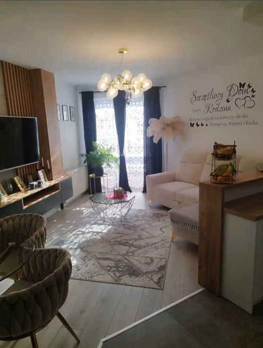 Ładne mieszkanie 3 pokojowe po remoncie na,, osiedlu centrum''