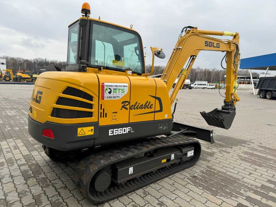 Гусеничний міні-екскаватор SDLG E660FL