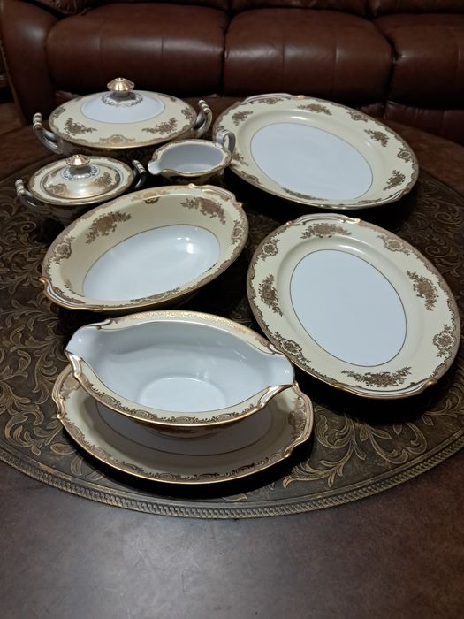 Порцеляновий столовий сервіз Noritake на 12 осіб, 92 предмети. Японія