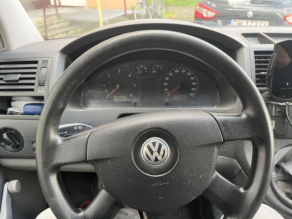 Volkswagen Caravelle 8 osobowy 1,9tdi