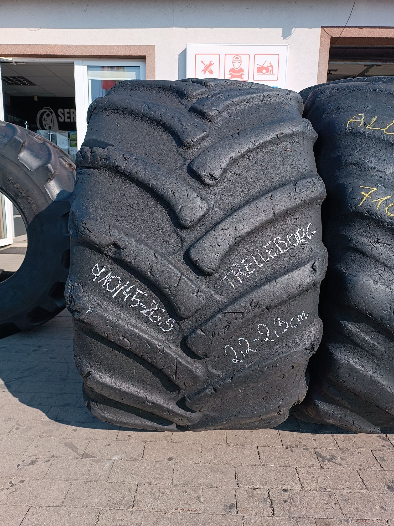710/45R26.5 Alliance FORESTAR Radial LS-2 i Trelleborg Twin 422  710/4