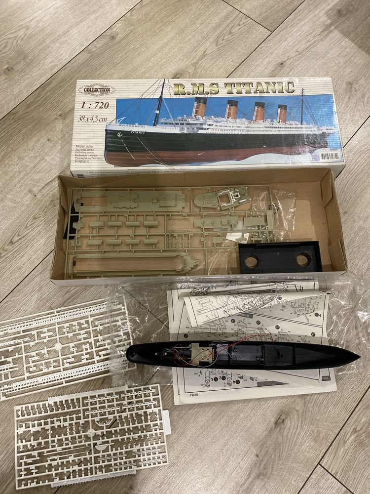 R.M.S Titanic model statku