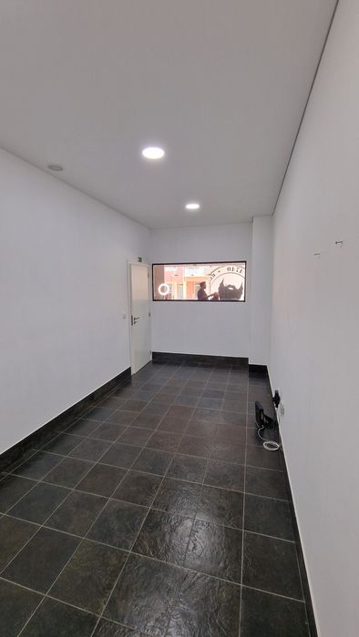 Alugo sala  dentro de barbearia