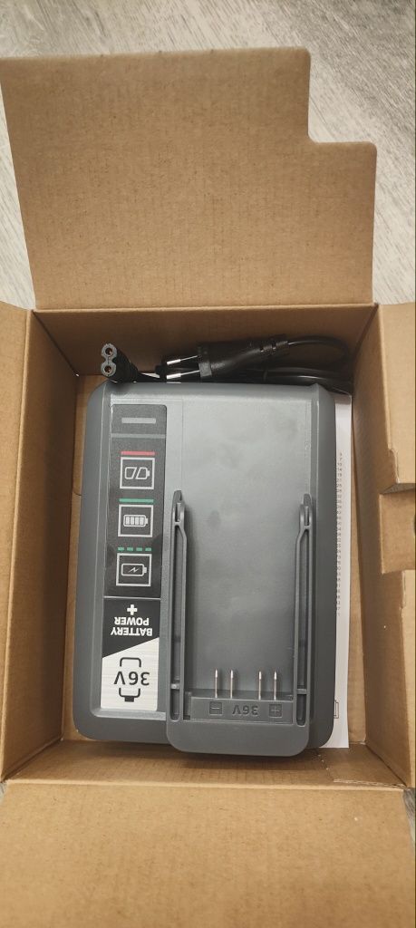 Nowa Szybka ładowarka KARCHER Battery Power+ 36/60