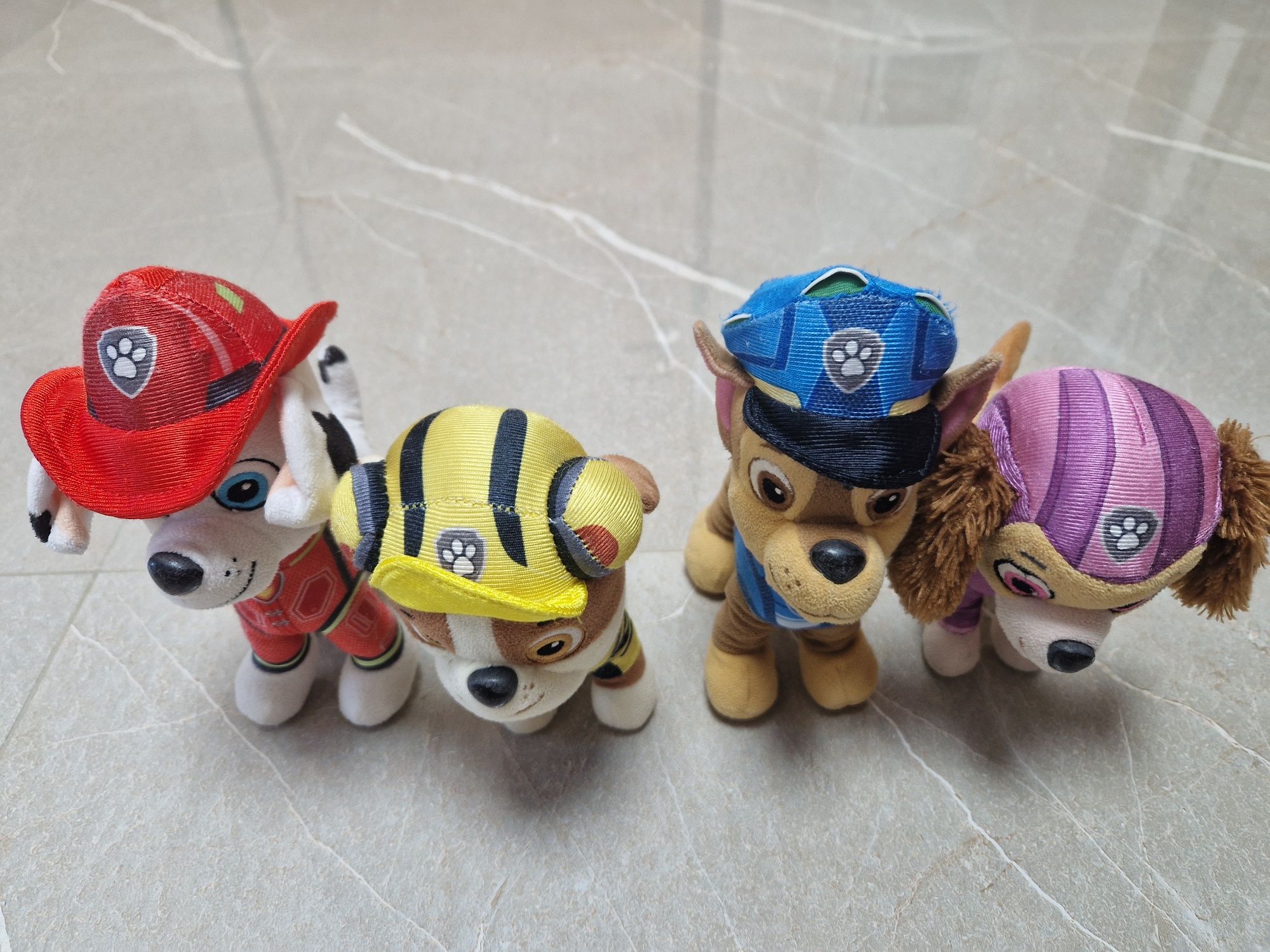 Psi Patrol maskotki pluszaki licencji LIDL Chase Marshall Rubble Skye