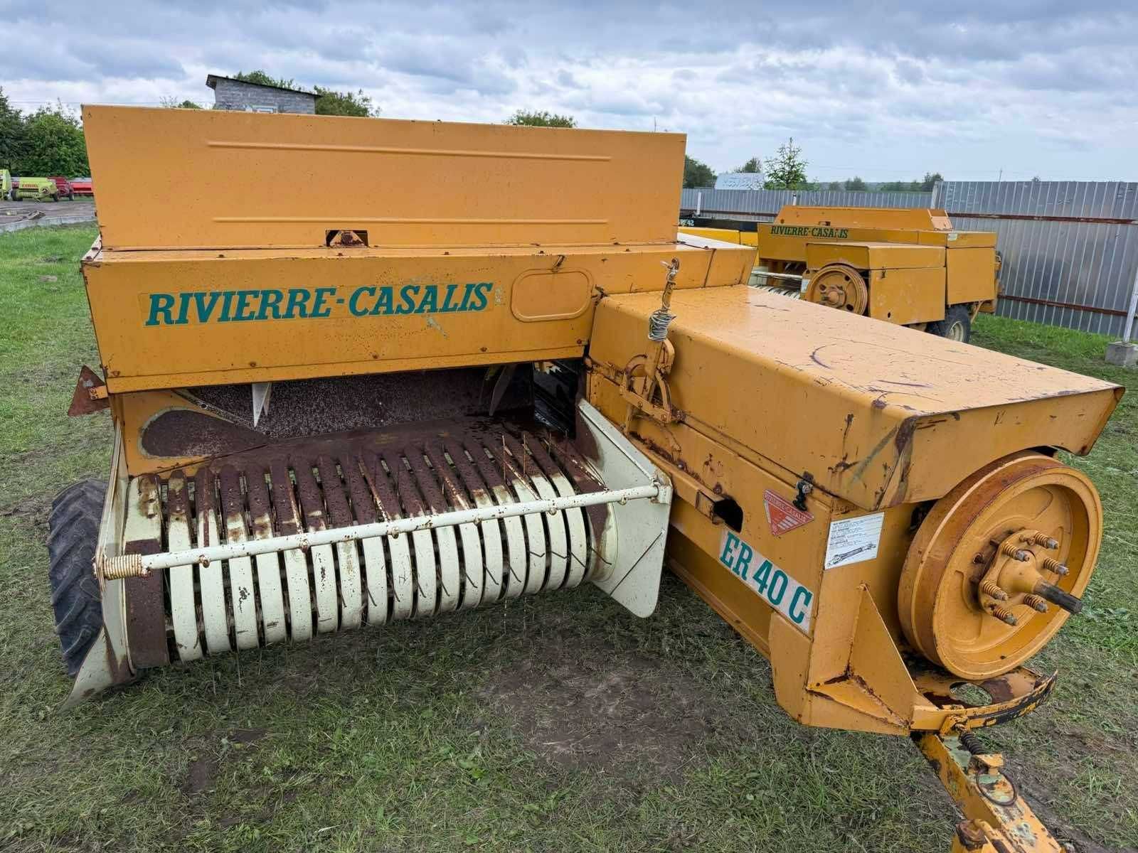 Прес підбирач Пресс-подборщик тюкопрес RIVIERRE CASALIS ER40C