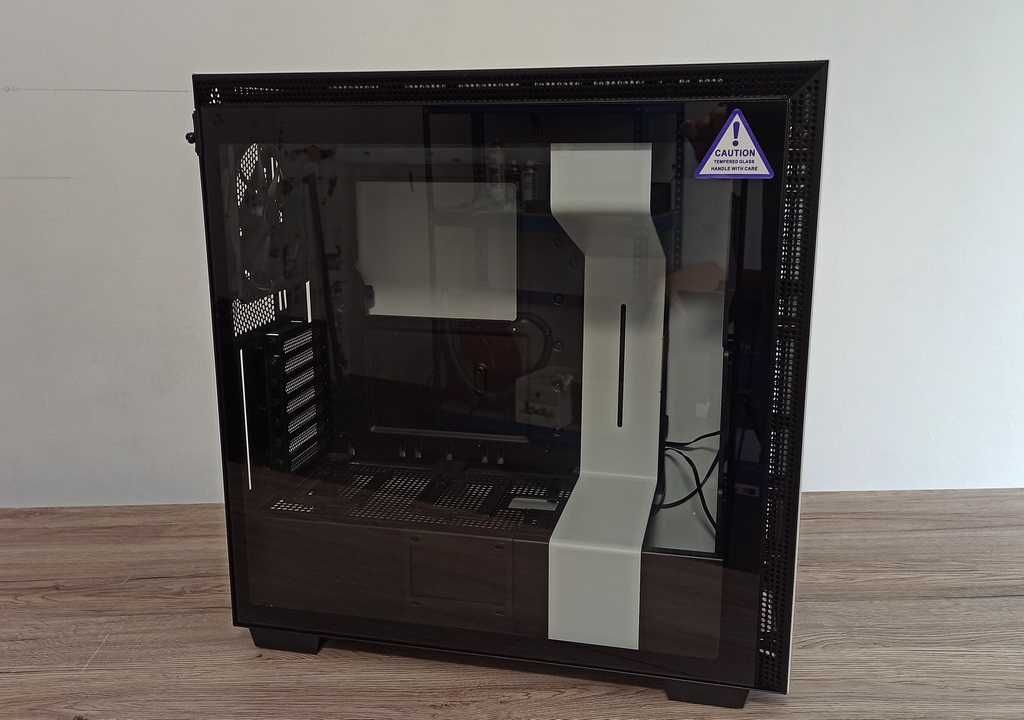 Obudowa NZXT H710i