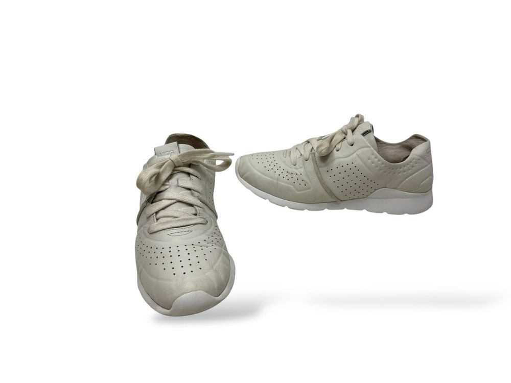 Sneakersy skorzane UGG rozmiar 38,5