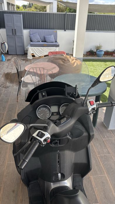 Piaggio MP3 500