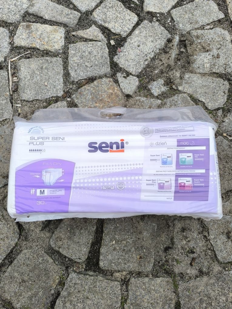 Zestaw  pieluchomajtek/ pampersów dla dorosłych i seniorow w rozmiar