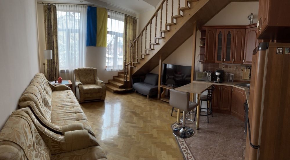 Оренда 2х кімнатної кв-ри в тихому центрі по в.Коцюбинського