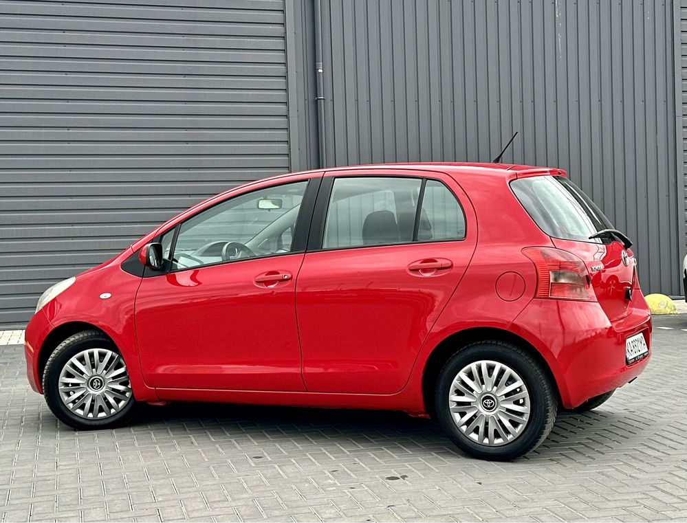 Toyota Yaris Пробіг 154 Тис.Стан Нового Авто! АВТОМАТ 1.3 1 Власник!!