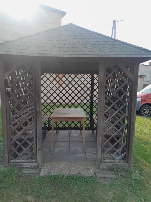 Altana ogrodowa drewniana