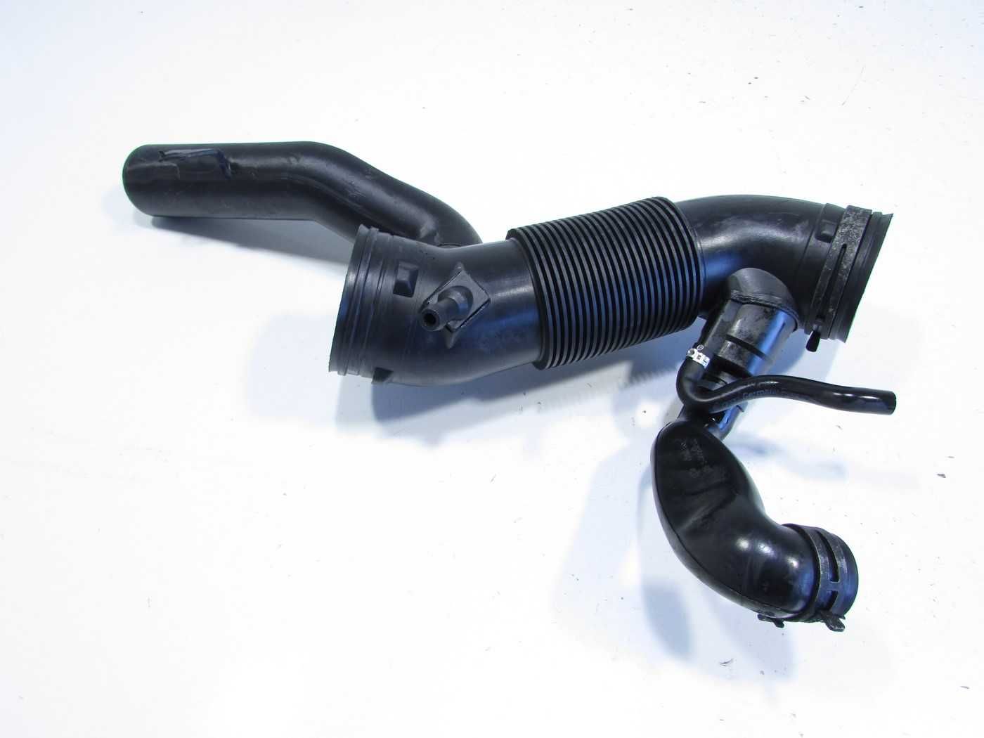 Wąż rura powietrza rezonator vw golf 4 new beetle bora octavia 2.0 8v