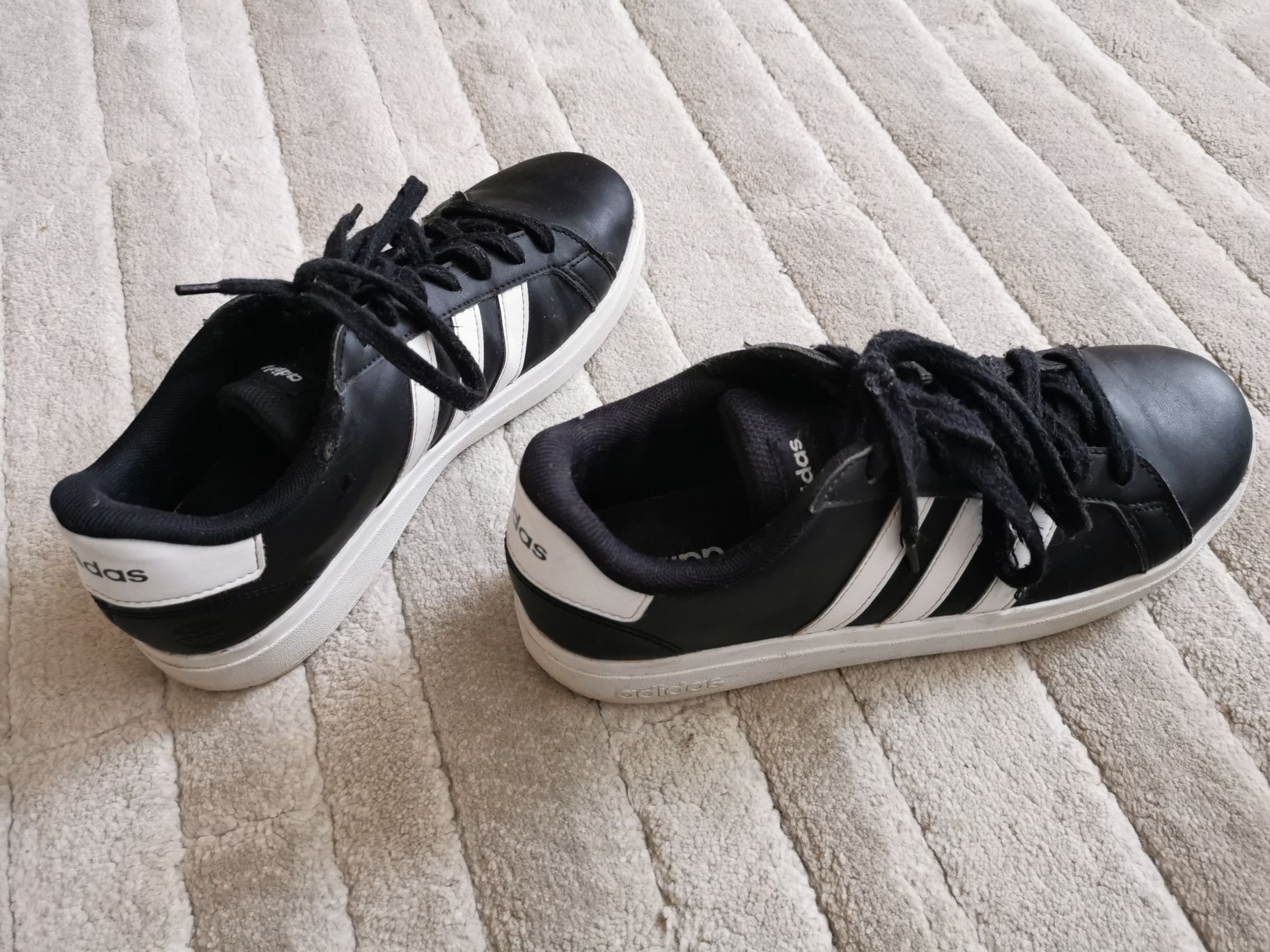 Buty Adidas Grand Court GW6503 Black rozm. 39,5