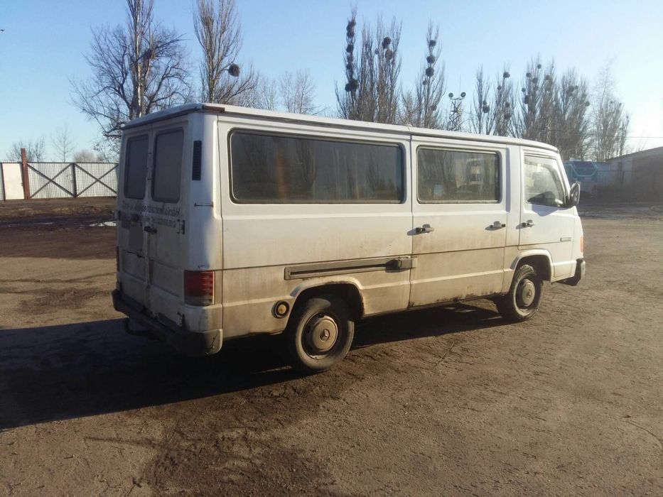 Mercedes mb 100 D , на гайки болты , метизы