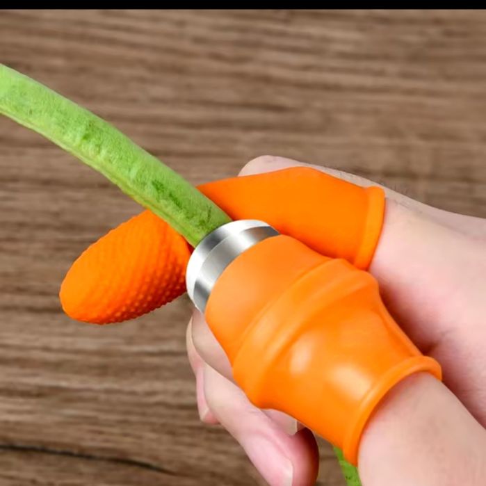 Продаю кіготь для збирання ягід-клубніки