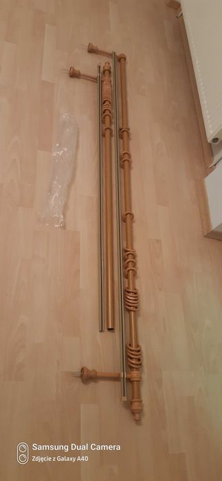 Sprzedam tanio  Karnisze  do okien