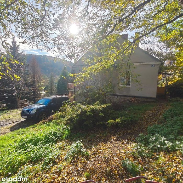 Przestronny dom 7 pokoi z garażem i ogrodem