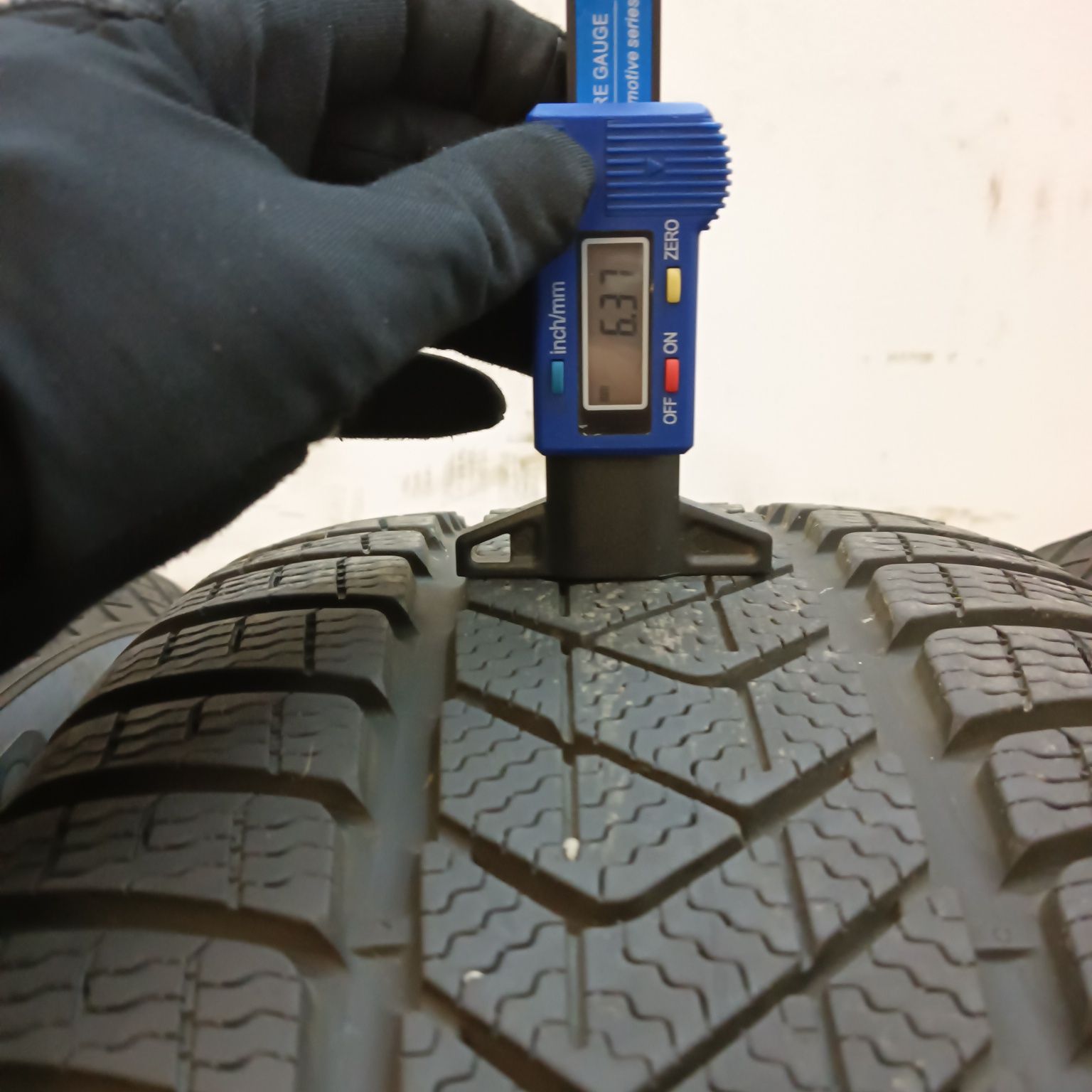 245/45/19 Pirelli Sottozero 3 Opony Zimowe komplet