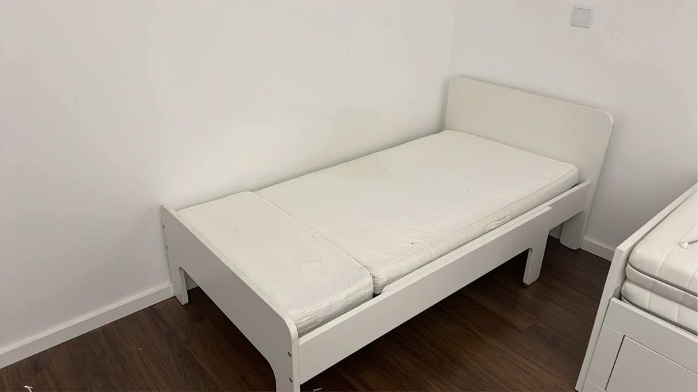 Cama extensivel com estrado e colchão