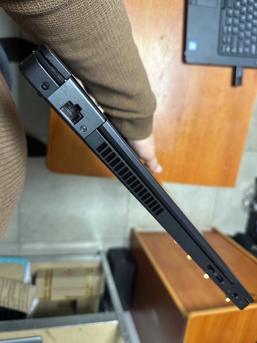 Нова Батарея Dell Latitude 5580 FHD IPS i5-6440HQ 2,60GHz,8GB,256GBSSD