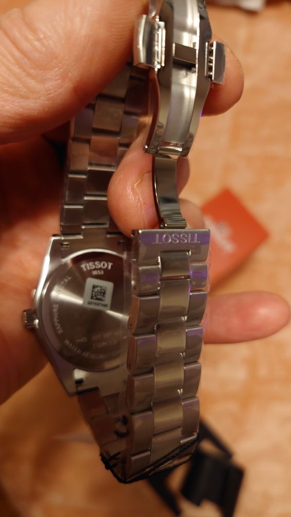 Vendo relógio tissot 1853 um coreográfico Automátic 280€ cada