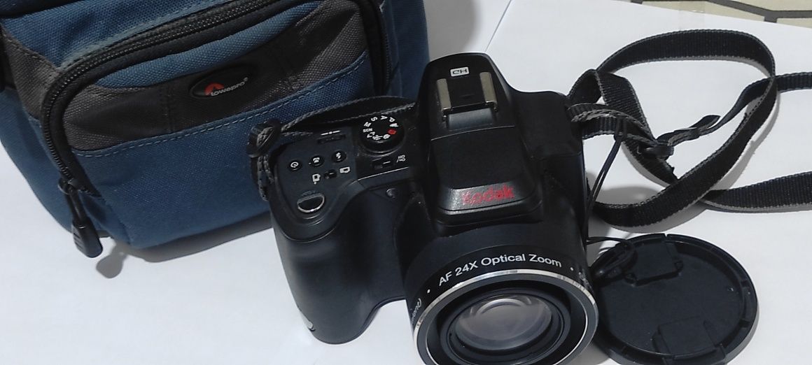 Kodak EasyShare Z980 com Mala e Tripé