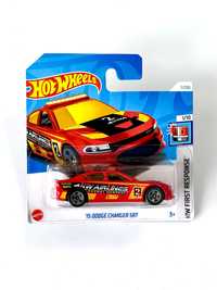 Hot Wheels Dodge Charger SRT obsługa lotniska hotwheels matchbox 7/250